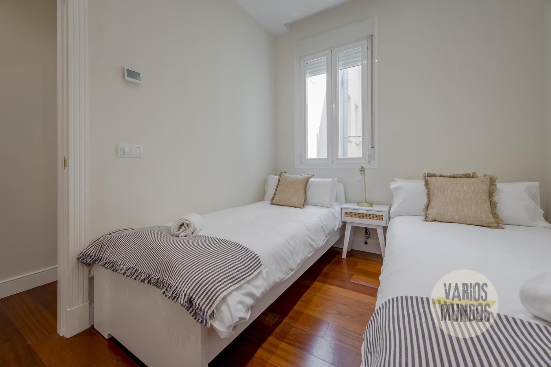 Premium Apt 10Pax En Plaza Espana-Gran Via Madrid Exterior photo